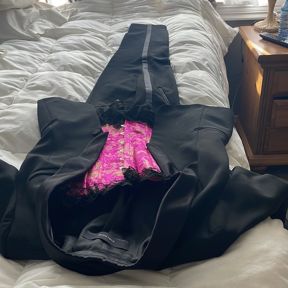 Ladies tuxedo - Picture 10 of 11